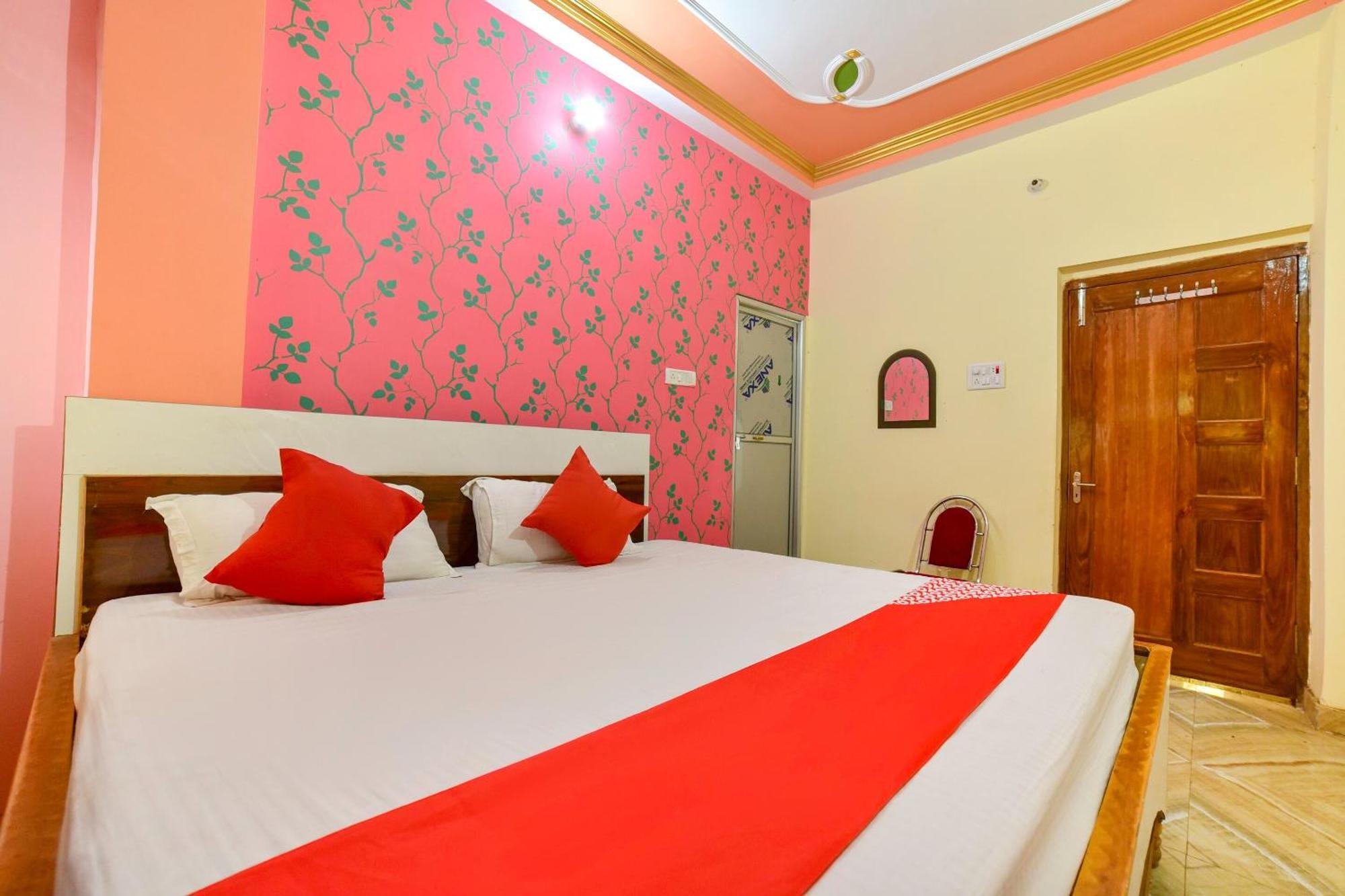 Oyo Flagship Ashoka Guest House Bihta Екстериор снимка
