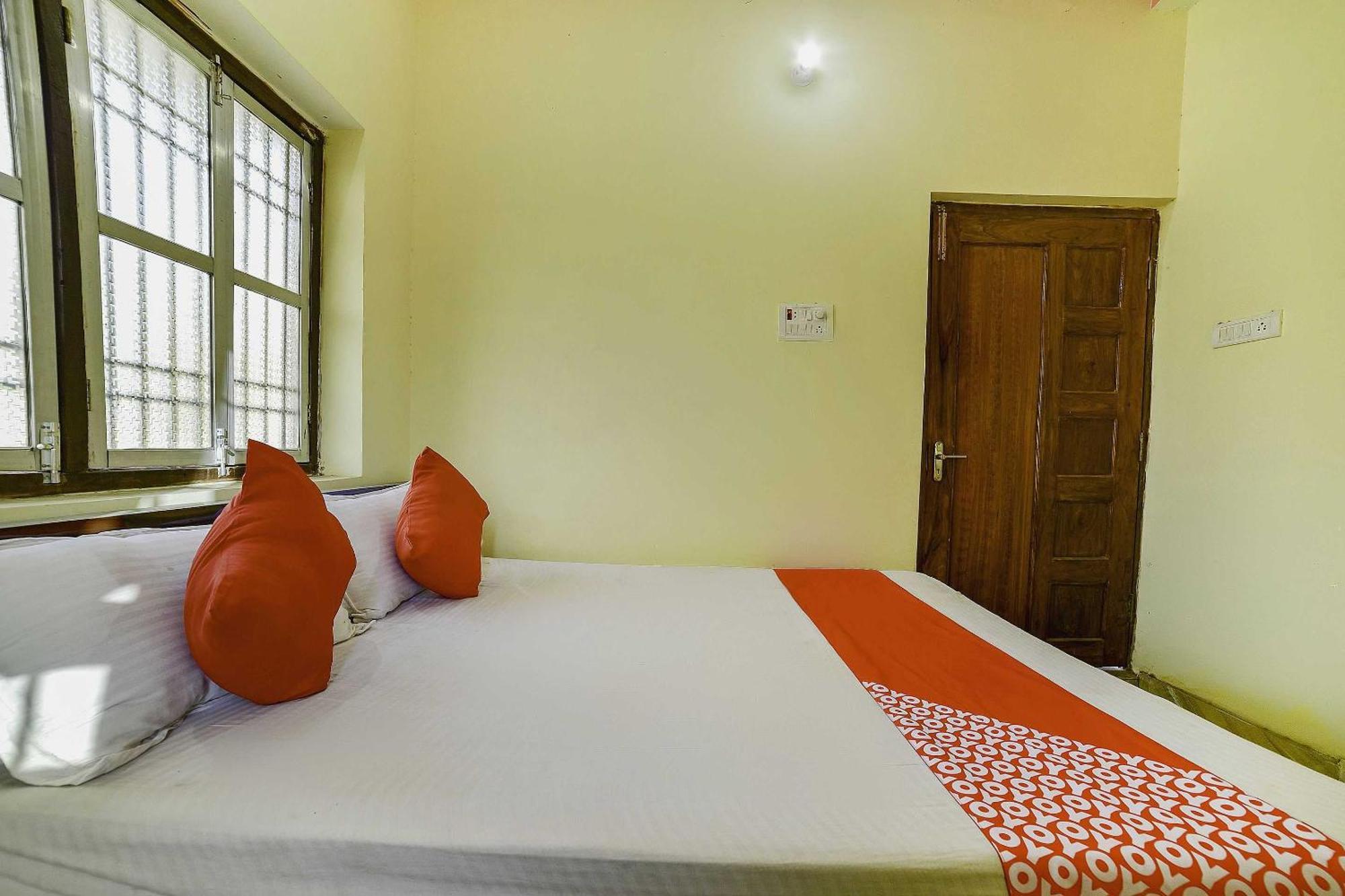 Oyo Flagship Ashoka Guest House Bihta Екстериор снимка